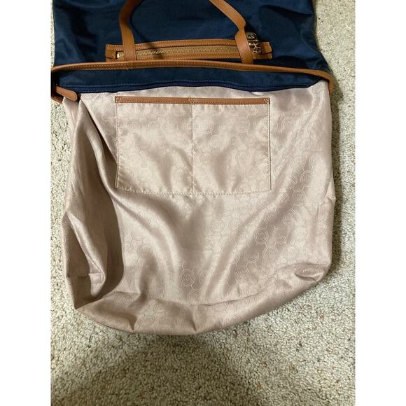 MICHAEL KORS, LARGE NAVY, BRWON NYLON SHOULDER BAG - Picture 13 of 13